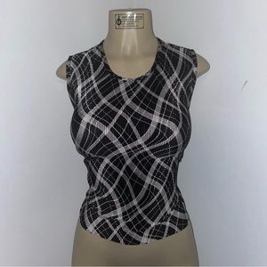 Black and white Groovy top